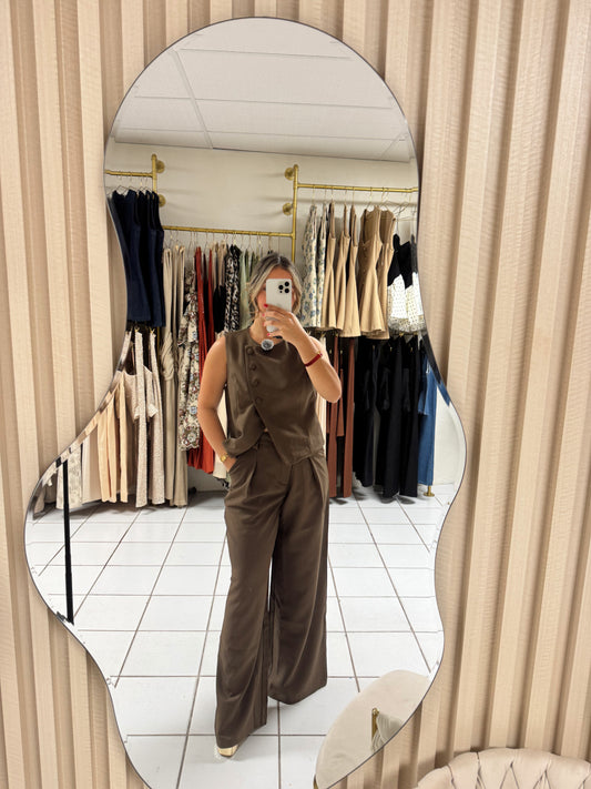 Valentine Brown Set